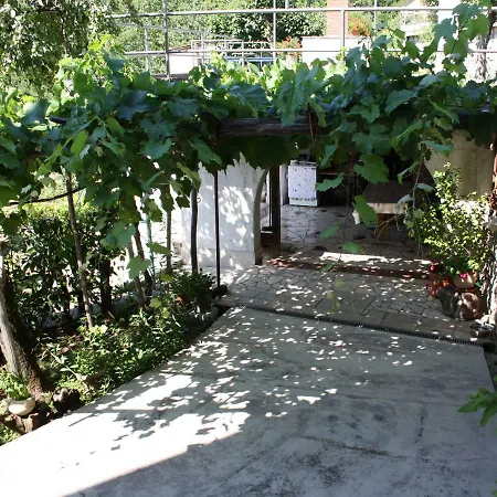 Διαμέρισμα Vesna Free Parking